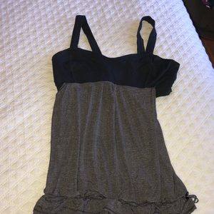 Size 12 Lululemon workout tank!